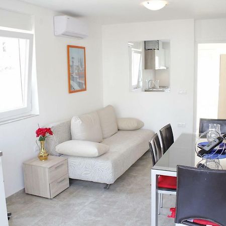 Apartamento Pearl Of Novalja Exterior foto